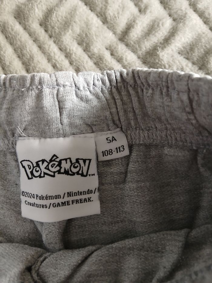 Short pokemon - photo numéro 3