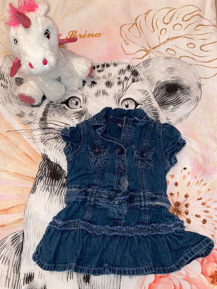Robe en jeans, taille 6/12 mois, marque Gap.