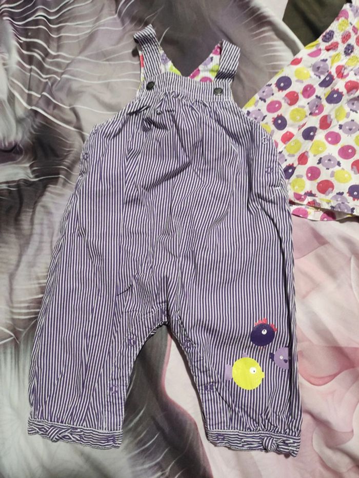Ensemble robe et salopette 3 mois. - photo numéro 2