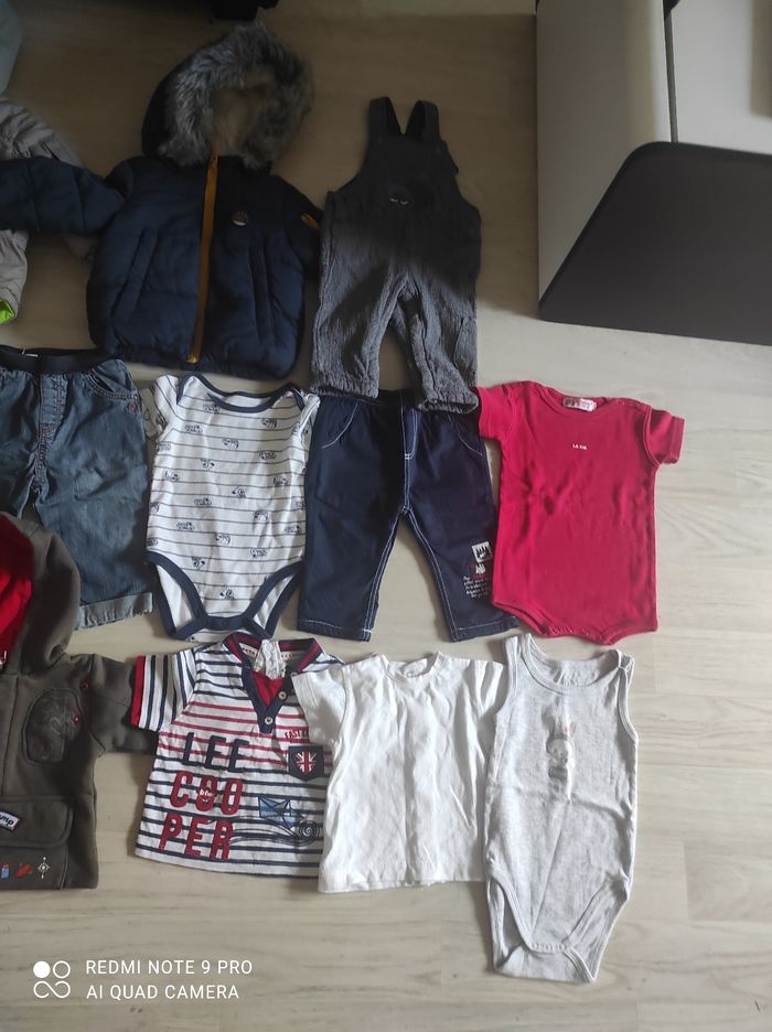Lot vêtements bébé garçon - photo numéro 2