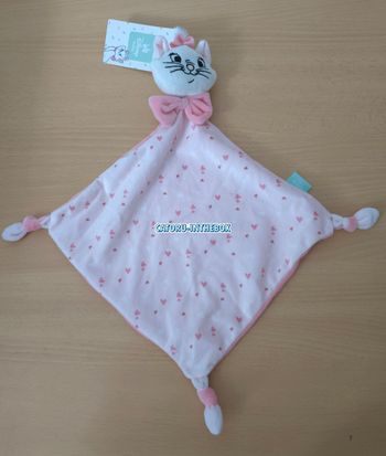 Doudou mouchoir plat / Comforter bébé Disney baby Aristochats Marie Aristocats