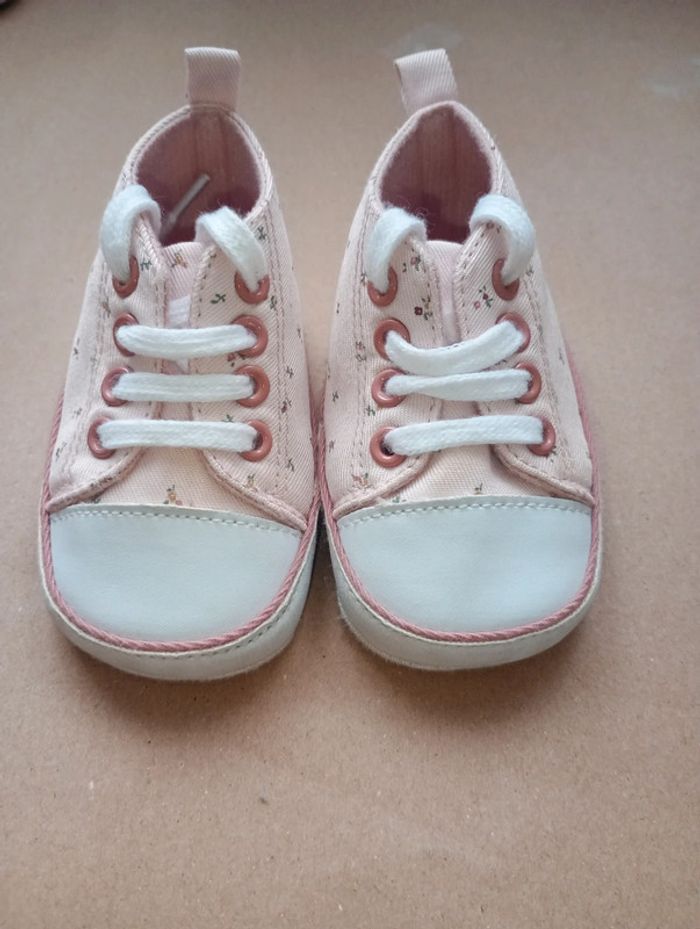 Chaussures bébé - photo numéro 3