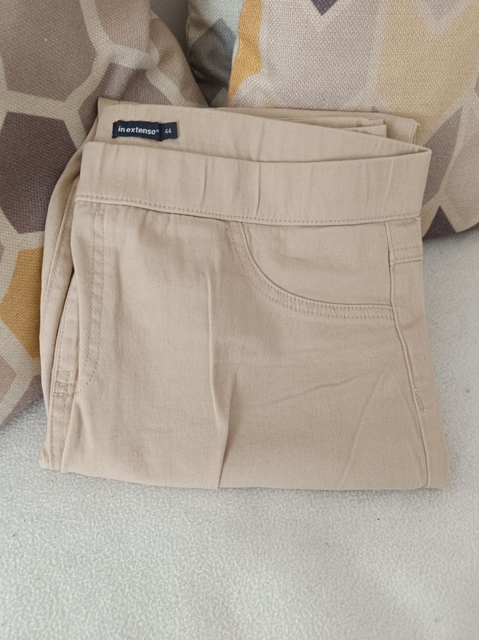 Pantalon T44