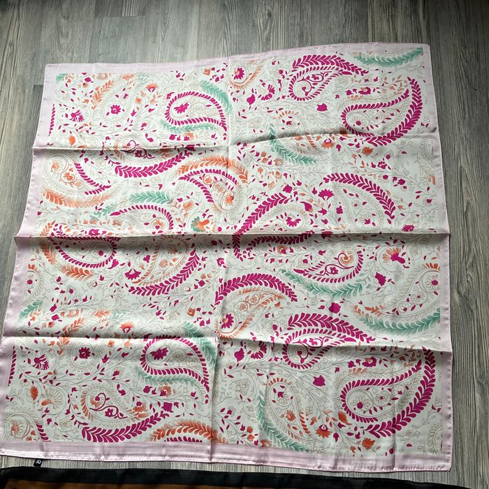 2 foulard imprimé - photo numéro 3