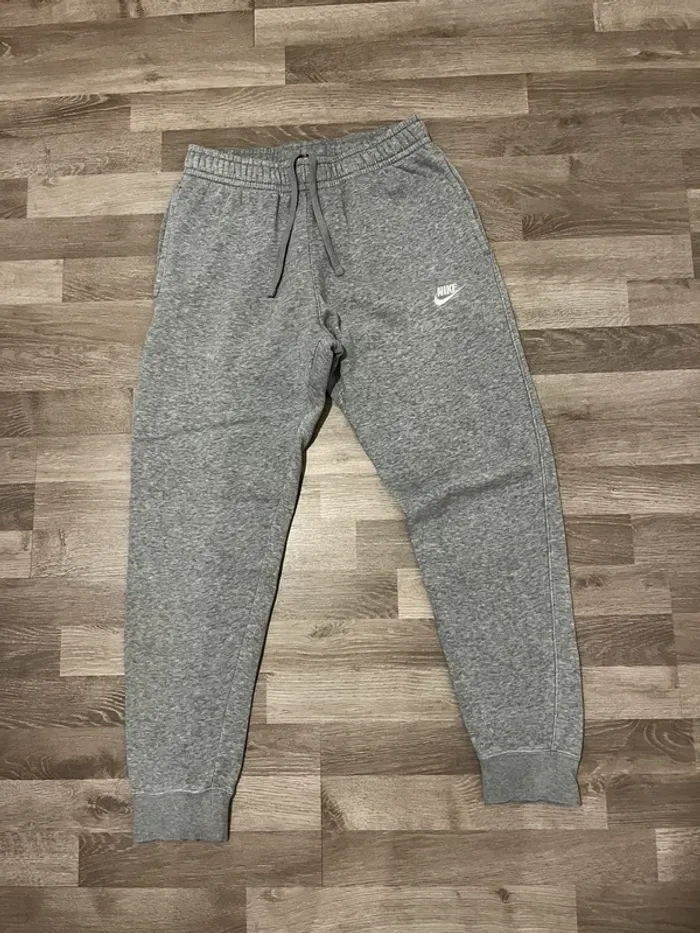Jogging gris nike