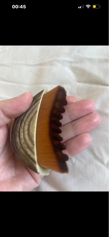 Brosse massage lymphatique visage cou soin 