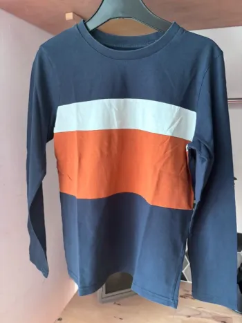 Sublime t-shirt ML marine Camel et blanc 9/10 ans