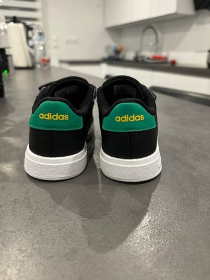 Basket Adidas - photo numéro 3