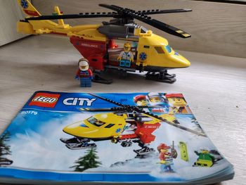 Superbe hélicoptère lego sauvetage