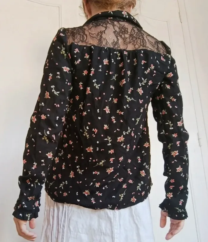 🌸chemise noir fleurie dentelle femme taille xs 34 Kiabi - photo numéro 3