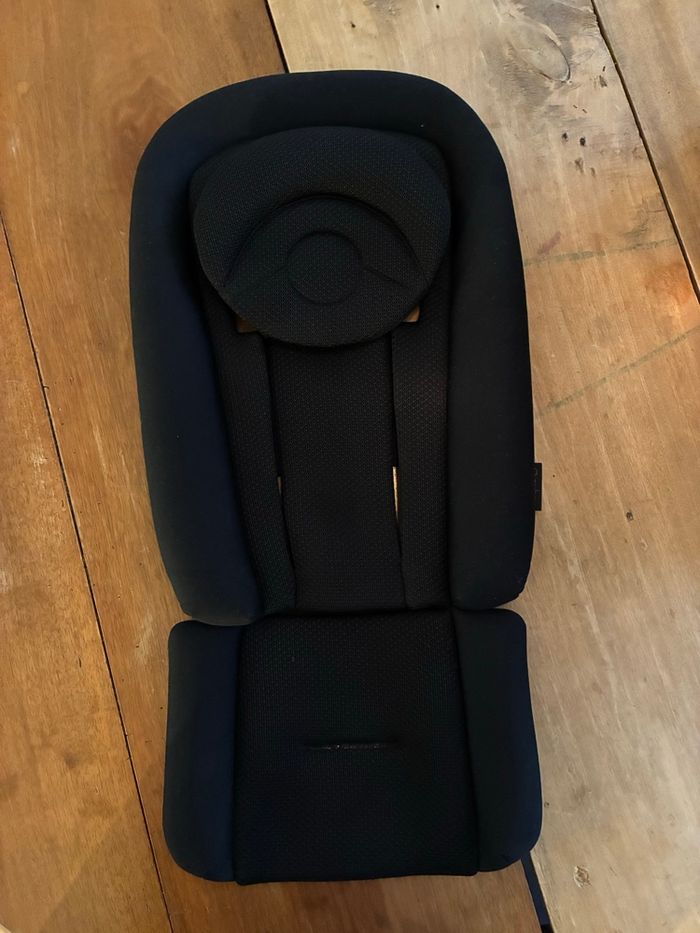 Réducteur de poussette Newborn Nest Cybex - photo numéro 2