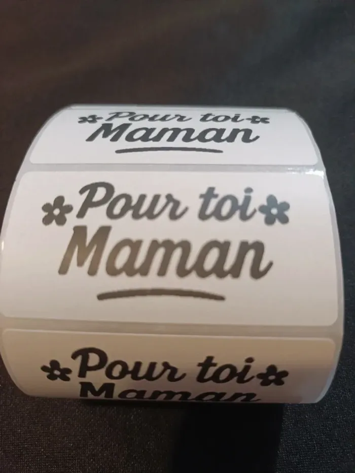 Lot de 25 étiquettes “Pour toi Maman” 60×30 mm Spécial cadeaux et emballages personnalisés - photo numéro 2