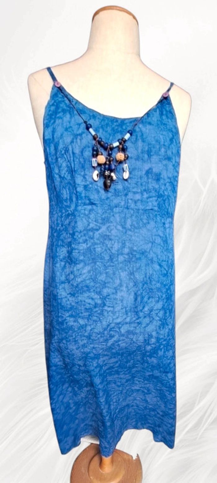 Robe d'été bleue légère à bretelles 40-42 - photo numéro 3