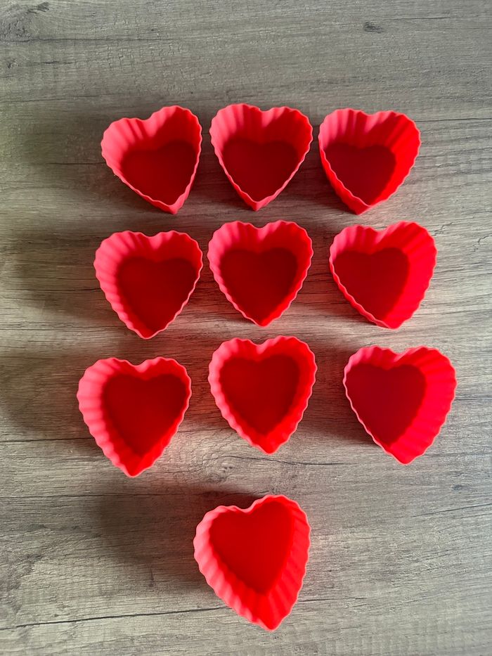 Lot de 10 moules à muffins cœurs