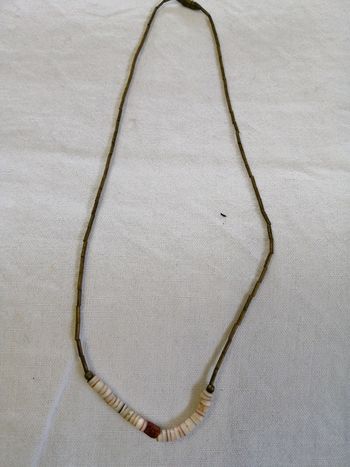Collier ras du cou