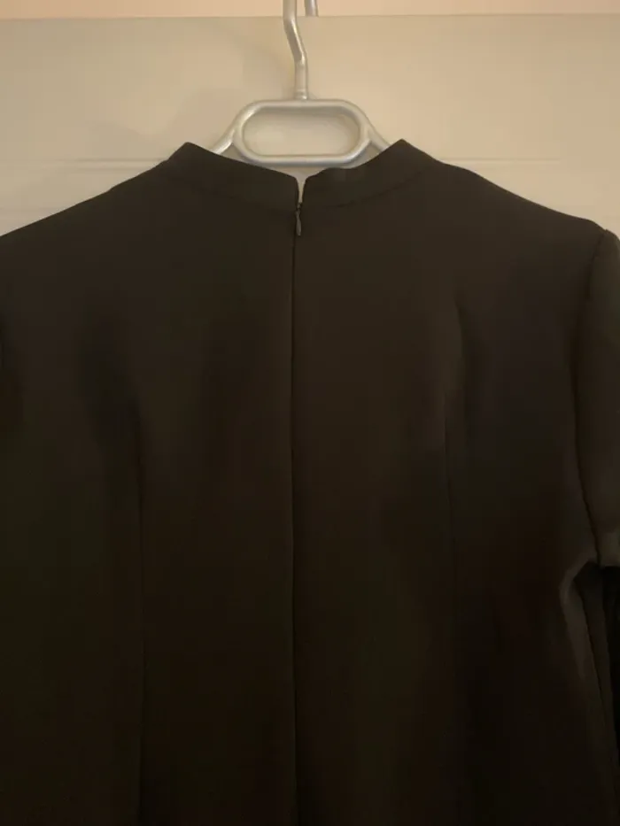 Petite robe noire Zara taille 36 - photo numéro 8