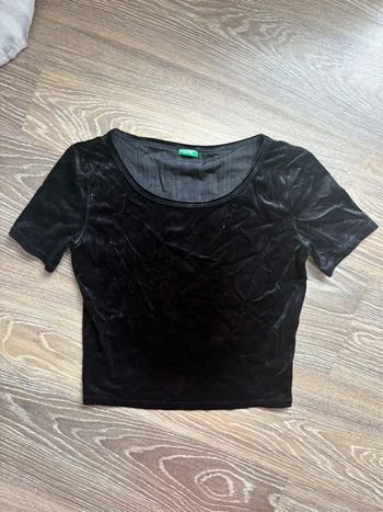Top court United Colors of benetton - noir velours - taille L/40 - moulant