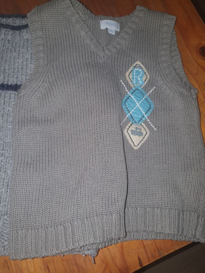 Pull sans manche 18/24 mois - photo numéro 2