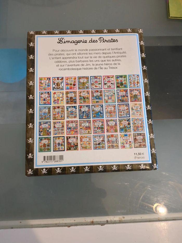 Livre l'imagerie des pirates - photo numéro 3