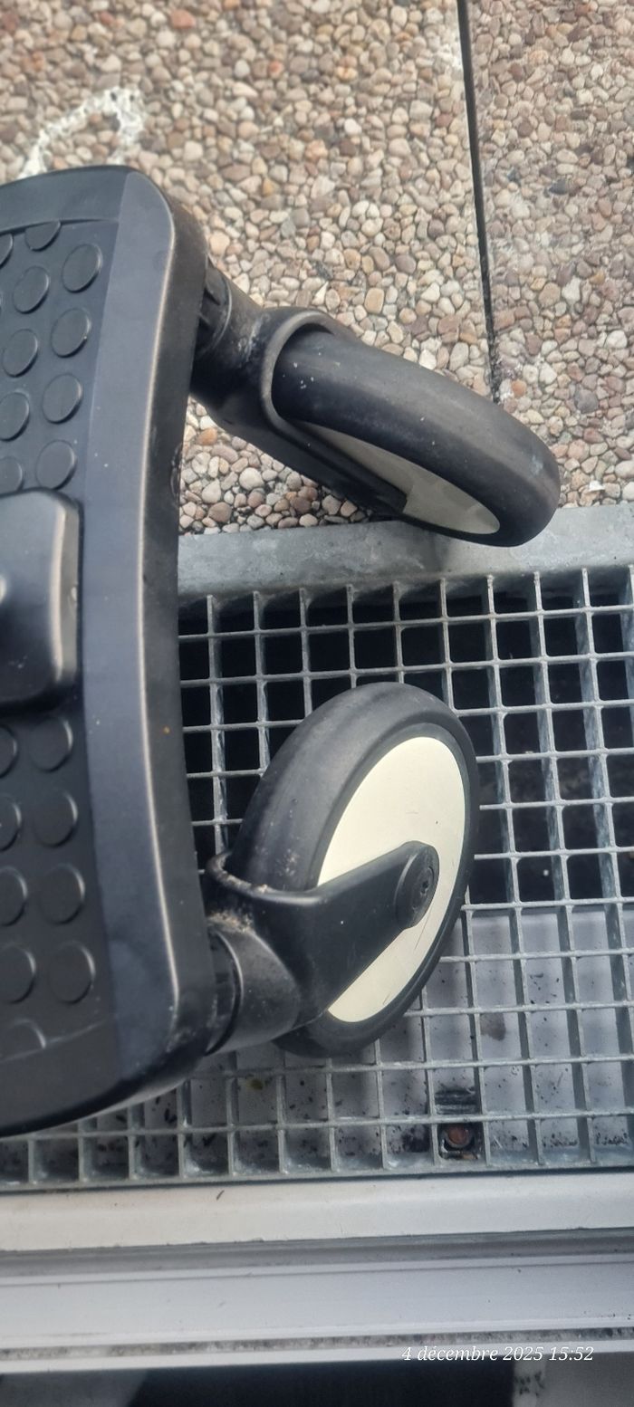 Yoyo+ baord babyzen stokke