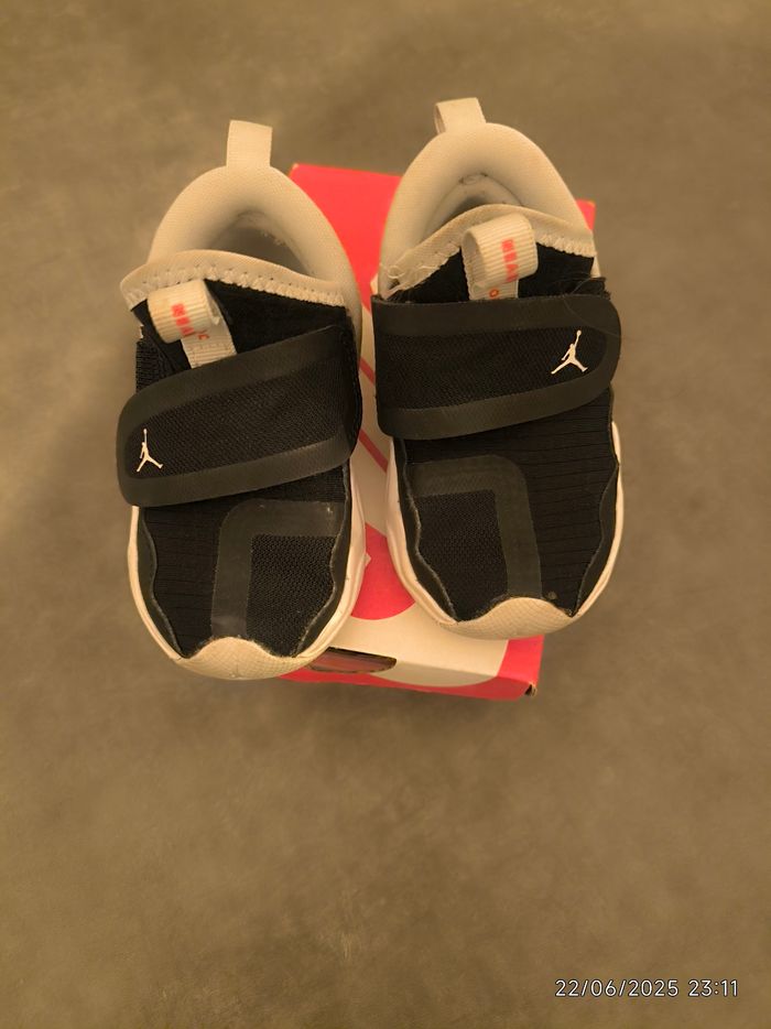 Basket Nike unisexe T21