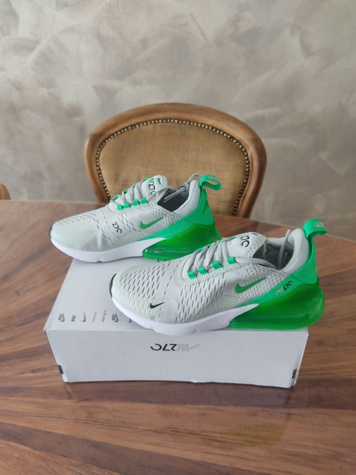 Baskets Nike air max 270 T 38.5