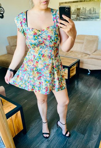 Robe fleurie neuve Zara taille L