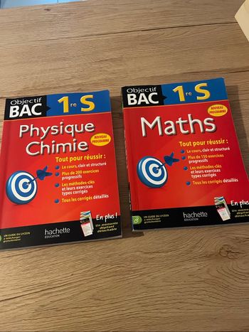 Livre hachette objectif bac 1re S
