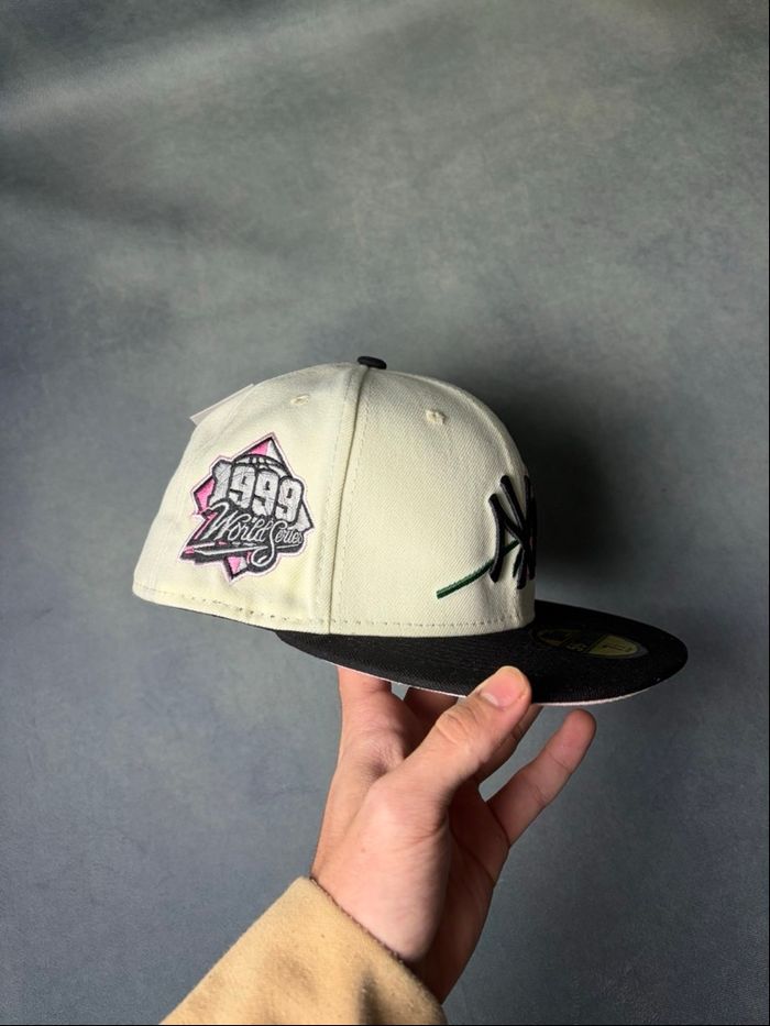 Casquette 🧢 New Era World édition - photo numéro 3