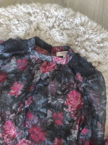 Blouse fluide à fleurs 