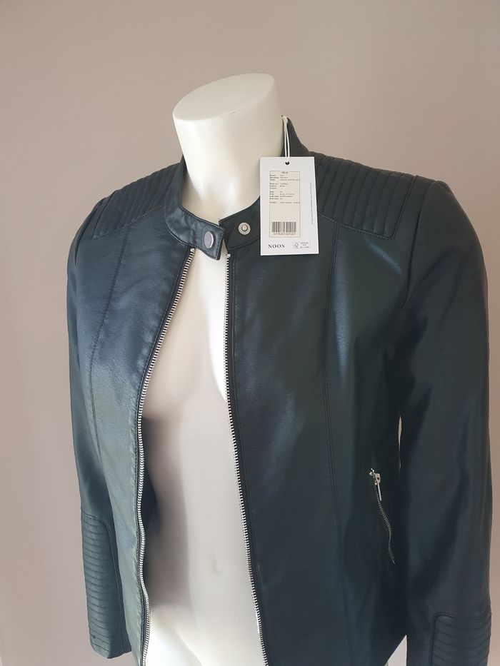 Superbe veste en simili noir Vila 🖤 - photo numéro 2