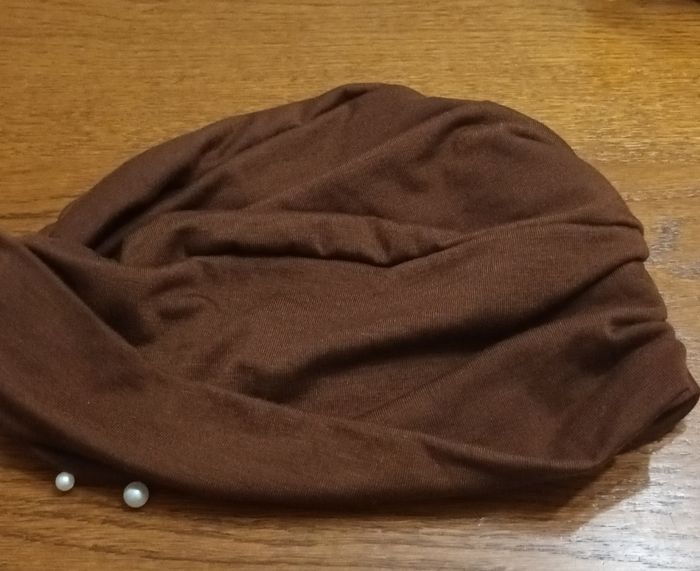 Bonnet femme avec perles - photo numéro 5