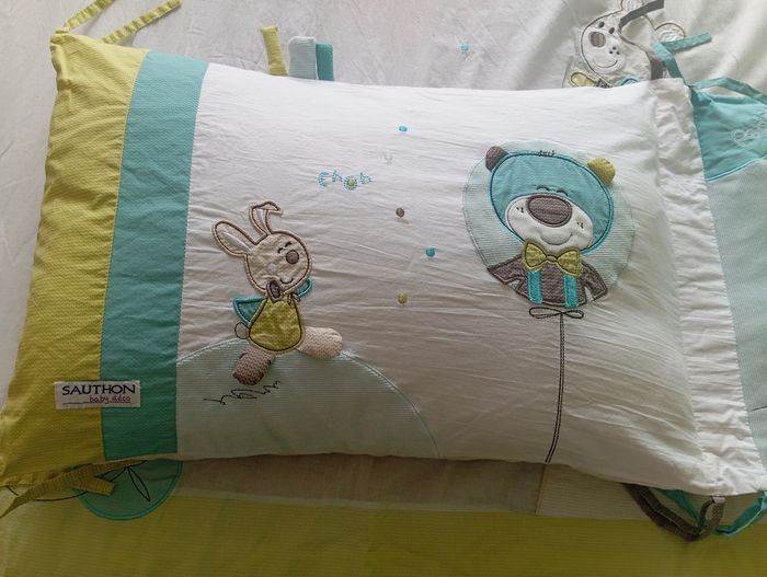 Lot tour de lit+rideaux+mobile musical+gigoteuse - photo numéro 4