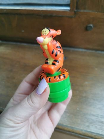 Figurine tampon Tigrou assis Disney