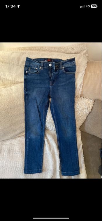 Jean Jennifer 32