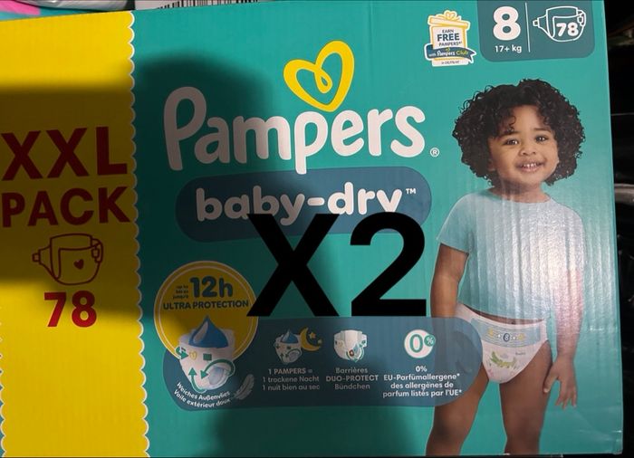 Lot pampers taille 8