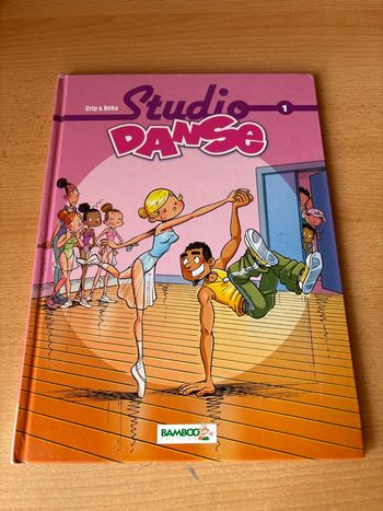 Livre tome 1 studio dance 