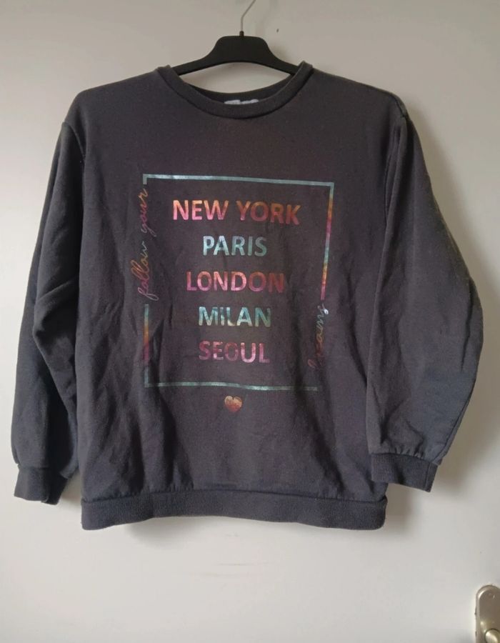 Pull primark 12-13 ans molletonné en bon etat
