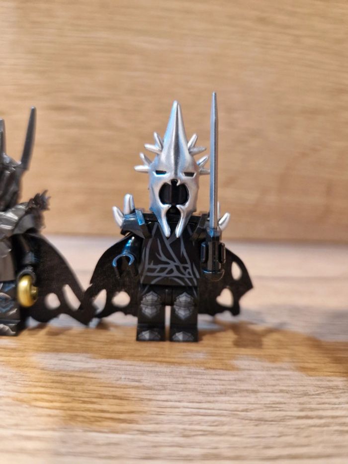 Figurines type lego Sauron et Le Roi D'Angmar seigneur des anneaux - photo numéro 3