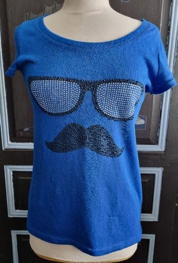 T-shirt avec strass taille M