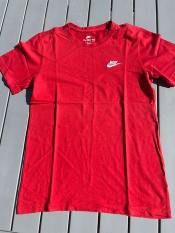 Tee-shirt rouge Nike