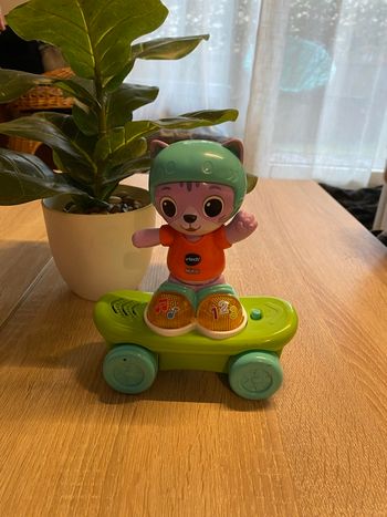 Mina chat skateboard Vtech