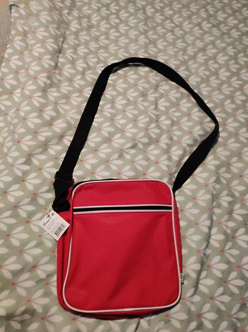 Sacoche rouge