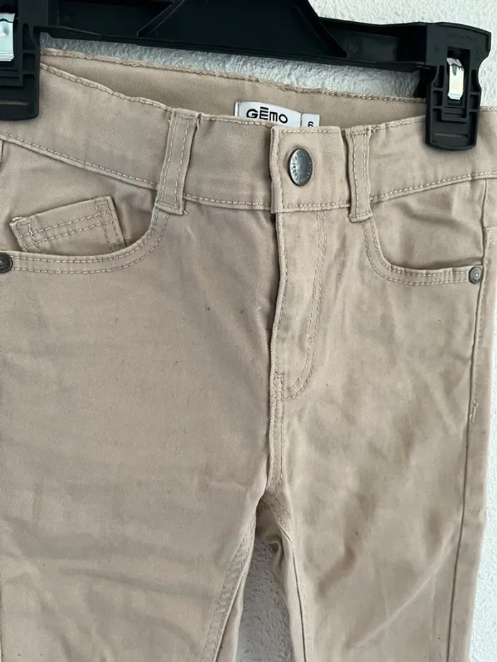 Pantalon beige taille 6 ans💫 - photo numéro 3