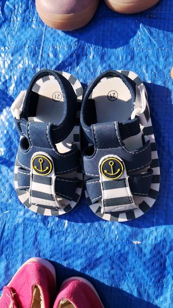 Chaussures rayures 21