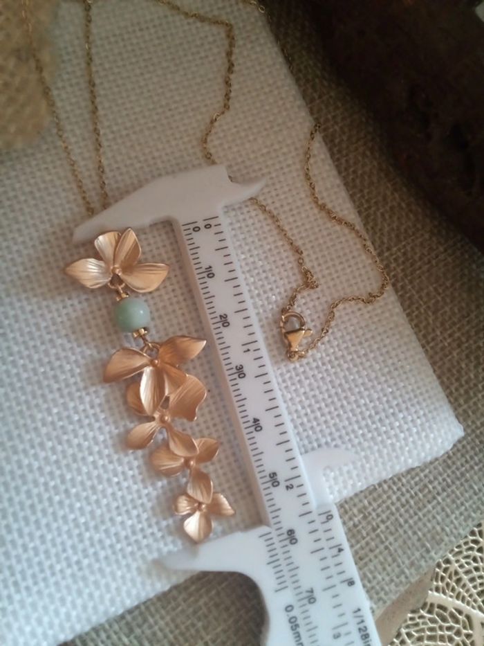 Collier bohème fleurs et pierre de larimar - photo numéro 3