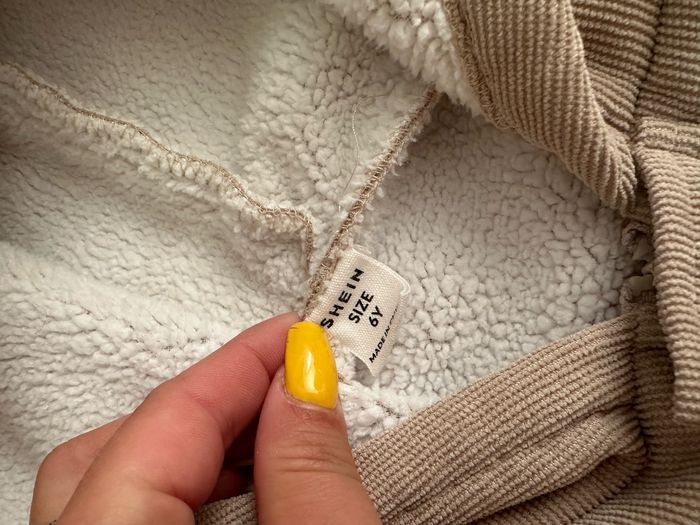 - Veste Shein - 6 ans - Neuf sans étiquette - photo numéro 2