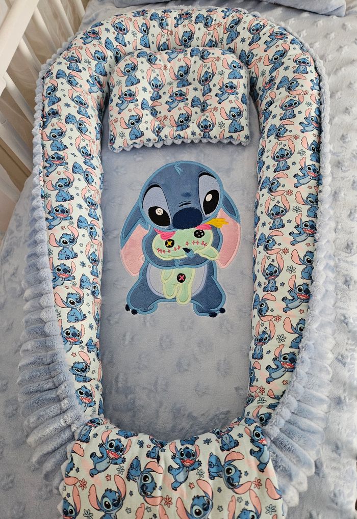 Réducteur bébé Stiche + coussin