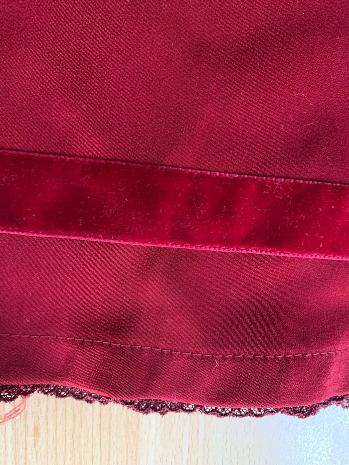 Jolie robe rouge 5 ans - photo numéro 2