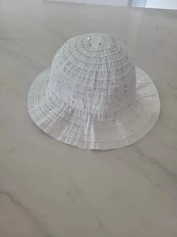 Chapeau fille 4-6 ans la Halle